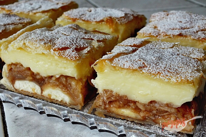 Przepis Ciasto jabłkowo -budyniowe z ciasta francuskiego