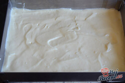 Przygotowanie przepisu Świeże pomarańczowe ciasto z bitą śmietaną, krok 2