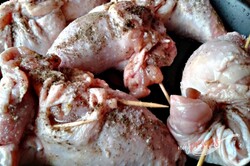 Pieczone nadziewane wytrybowane udka z kurczaka - przepis ze zdjęciami, krok 5