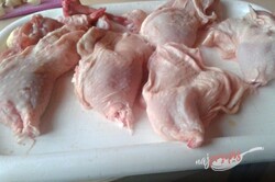 Pieczone nadziewane wytrybowane udka z kurczaka - przepis ze zdjęciami, krok 1