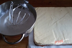 Przygotowanie przepisu Znakomite ciasto z kremem, krok 15