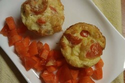 Przygotowanie przepisu Jajeczne muffinki z warzywami, krok 1