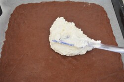 Przygotowanie przepisu Pyszne kokosowe ciasto z czekoladą, krok 4