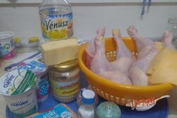 Przygotowanie przepisu Nietypowe udka z kurczaka na śmietanie, krok 1