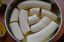 Przygotowanie przepisu Niesamowity bananowy tort bez pieczenia, krok 5