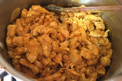 Przygotowanie przepisu Pierś z kurczaka w curry, krok 6
