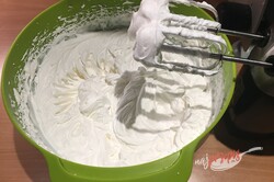 Przygotowanie przepisu Fałszywe ciasto francuskie z kremem, krok 9