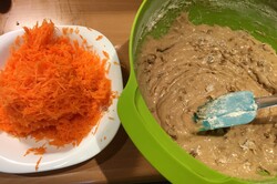 Przygotowanie przepisu Tort marchewkowy ZAJĄCZEK, krok 5