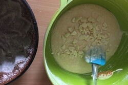 Przygotowanie przepisu Pyszna i soczysta kokosowa babka rafaelllo, krok 3