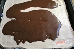 Przygotowanie przepisu Puszyste śmietankowe ciasto z czekoladą, krok 10