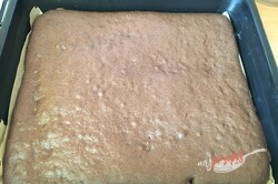 Przygotowanie przepisu Puszyste śmietankowe ciasto z czekoladą, krok 4