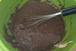 Przygotowanie przepisu Wilgotne sypane ciasto Milka z dodatkiem kakao, krok 3