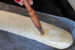 Przygotowanie przepisu Mega szybkie rogaliki z ciasta francuskiego nadziewane szynką i serem, krok 4