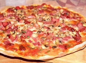Przepis Chrupiąca pizza z płatków owsianych bez drożdży