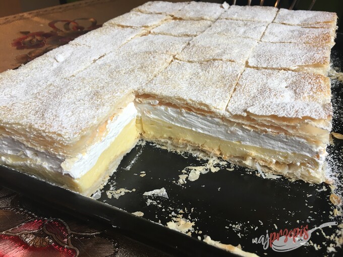 Przepis Fałszywe ciasto francuskie z kremem
