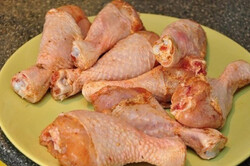 Przygotowanie przepisu "Leniwe" udka z kurczaka z jednego naczynia żaroodpornego, krok 1