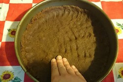 Przygotowanie przepisu Tort z kremem waniliowym bez pieczenia, krok 5