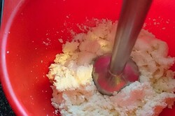 Przygotowanie przepisu Tort z kremem waniliowym bez pieczenia, krok 6
