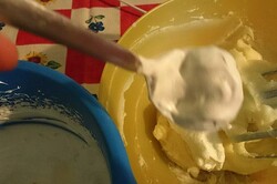Przygotowanie przepisu Tort z kremem waniliowym bez pieczenia, krok 3