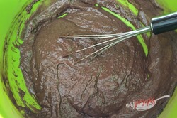 Przygotowanie przepisu Sypane jabłkowe ciasto z kakao Nesquik gotowe w 15 minut, krok 7