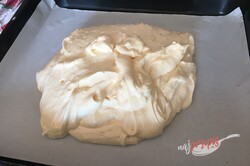 Przygotowanie przepisu Doskonałe miodowo ponczowe ciasto z kremem waniliowym, krok 4