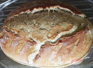 Przepis Chrupiący sypany domowy chleb bez wyrabiania ciasta